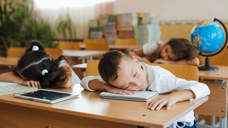تنظیم خواب دانش آموزان